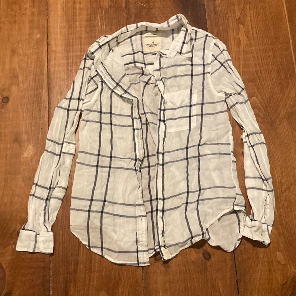 American Eagle Button down